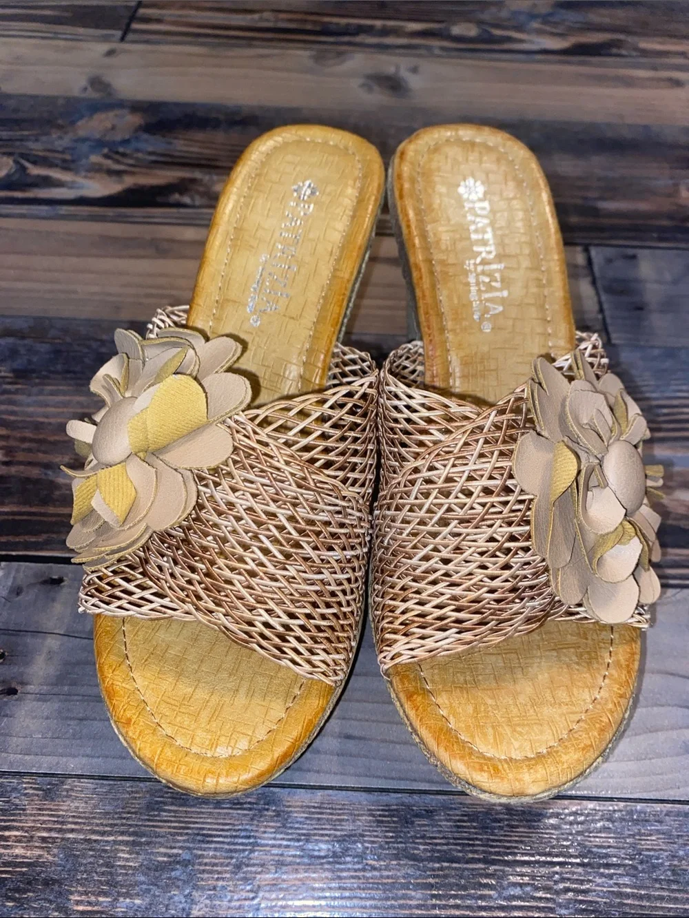 NIB Spring Step Beige Woven Slide Wedges with Flower Accent